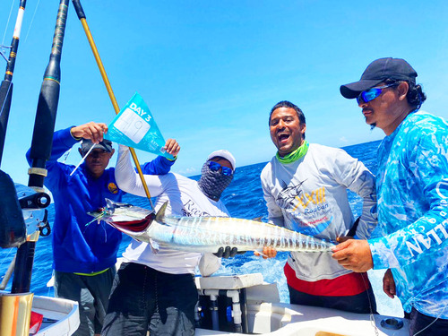 Roatan boat charter Cruise Excursion Booking