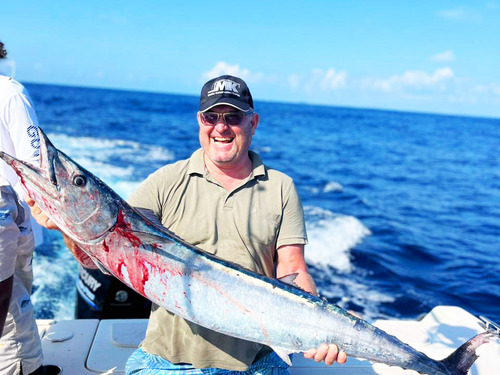 Roatan deep sea fishing Trip Cost