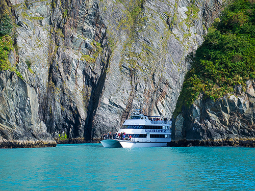 Seward Full Day Northwestern Kenai Fjords Cruise Excursion with Lunch