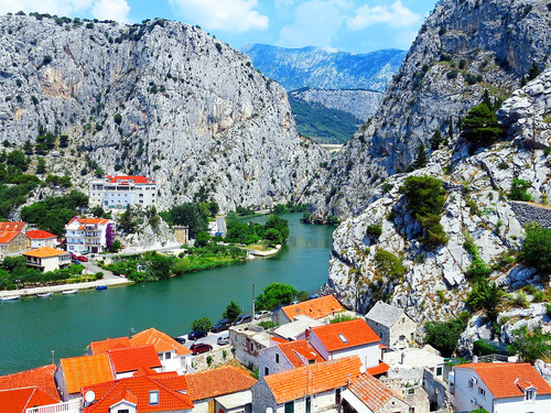 Split Pirates of Omis and Garage Wine Tasting Excursion