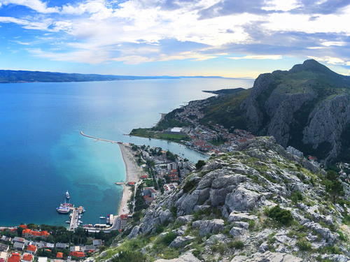 Split Pirates of Omis and Garage Wine Tasting Excursion