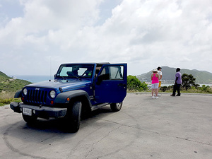 St. Maarten Jeep Island Highlights and Beach Break Excursion