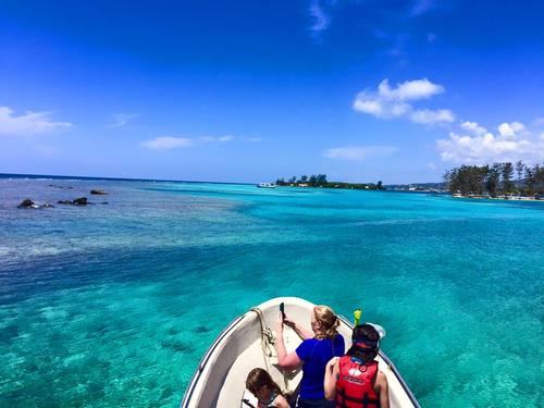 Roatan beach Excursion Reservations