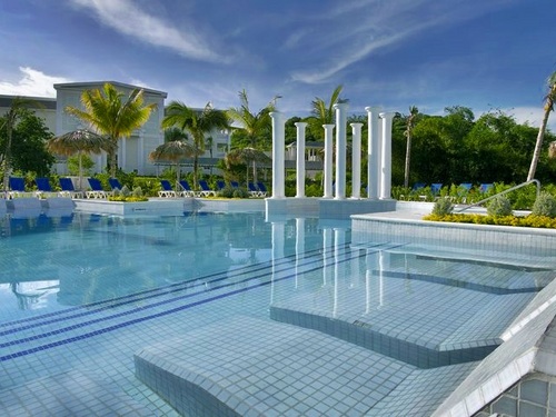 Montego Bay beach resort day pass All Inclusive Reviews