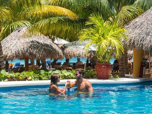 Cozumel beach club facilities Reviews